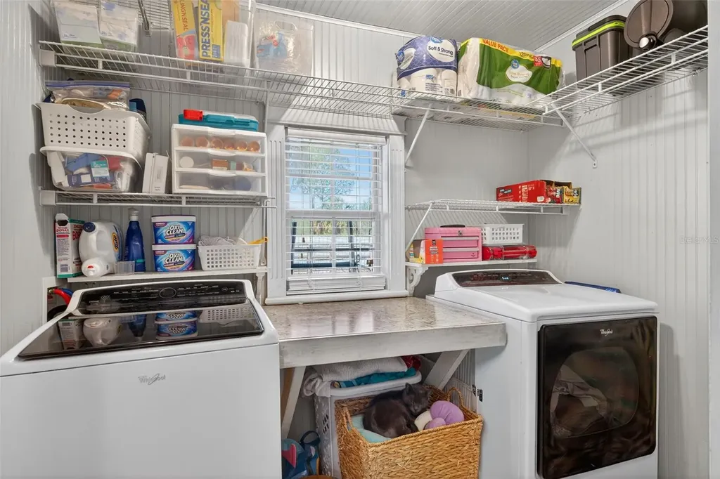 5572 S Marlin Point Floral City FL 34436