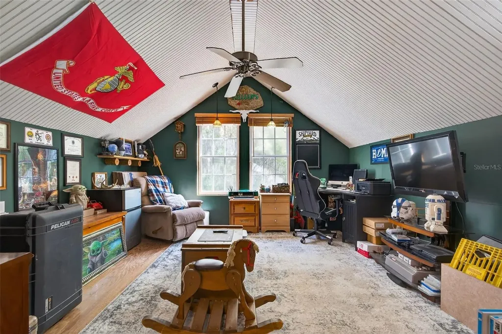 5572 S Marlin Point Floral City FL 34436