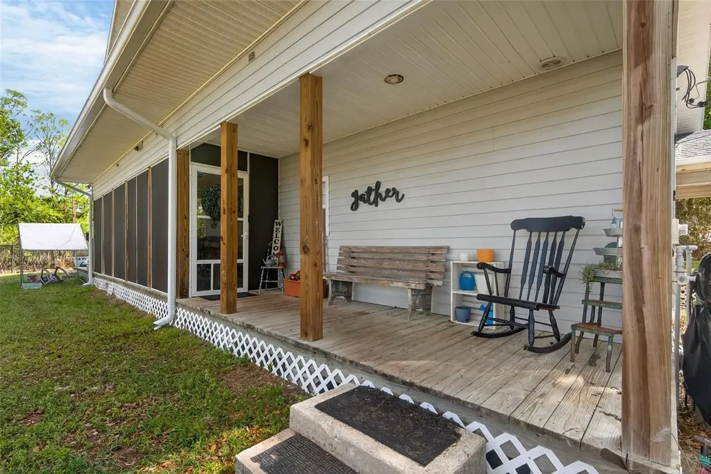 5572 S Marlin Point Floral City FL 34436