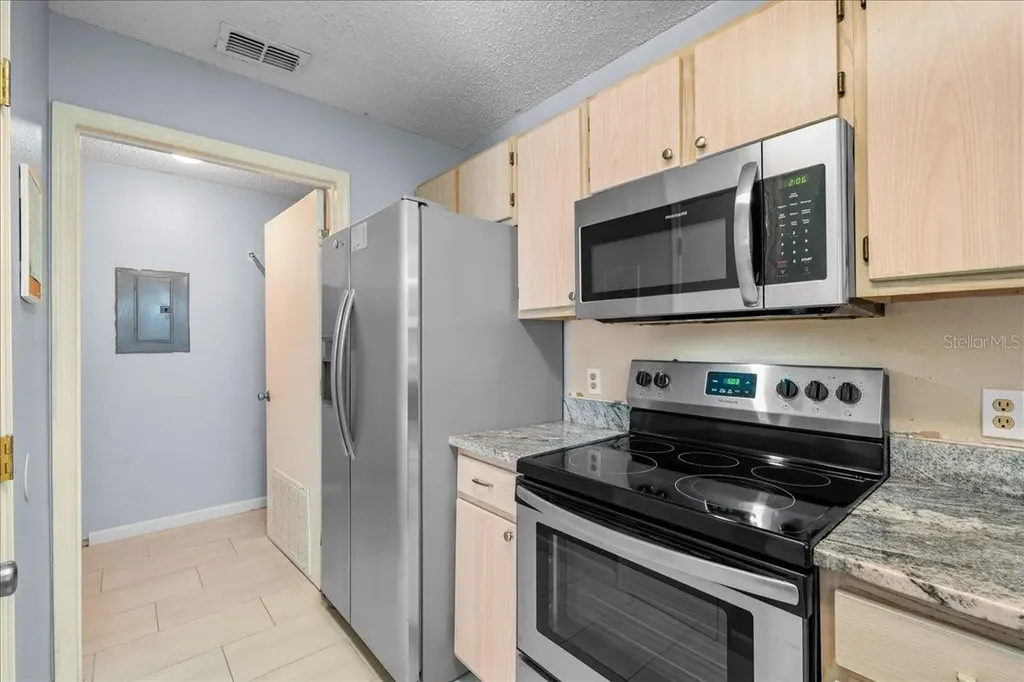 3705 SW 27th Street Gainesville FL 32608