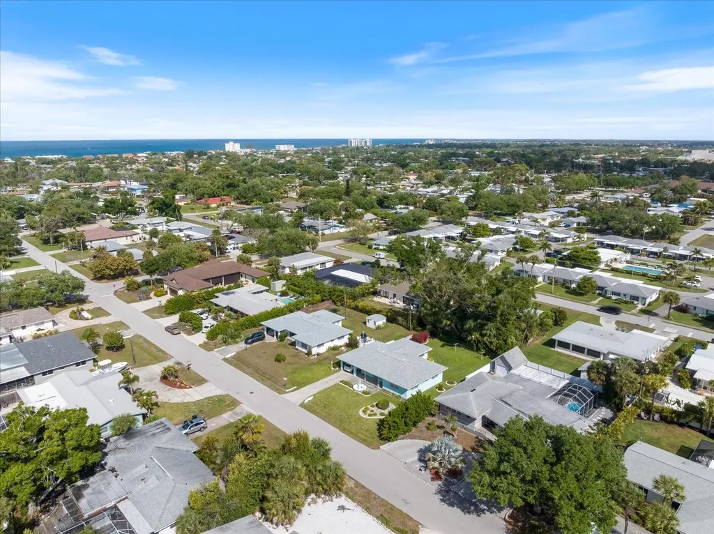 117 Aurora Street E Venice FL 34285