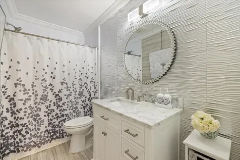 117 Aurora Street E Venice FL 34285