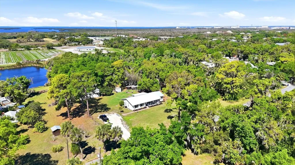 9811 28th Avenue E Palmetto FL 34221