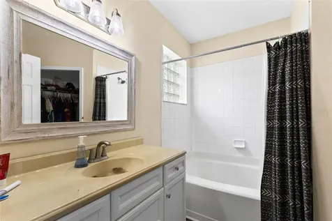 2620 Woods Edge Circle Orlando FL 32817