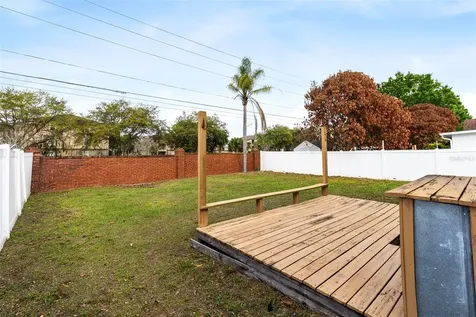 2620 Woods Edge Circle Orlando FL 32817