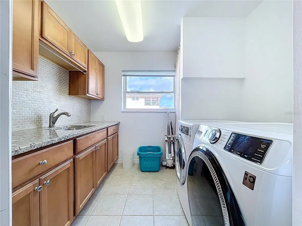 7711 Bayshore Drive Treasure Island FL 33706
