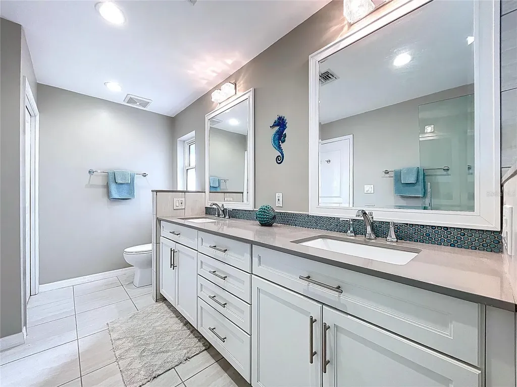 7711 Bayshore Drive Treasure Island FL 33706
