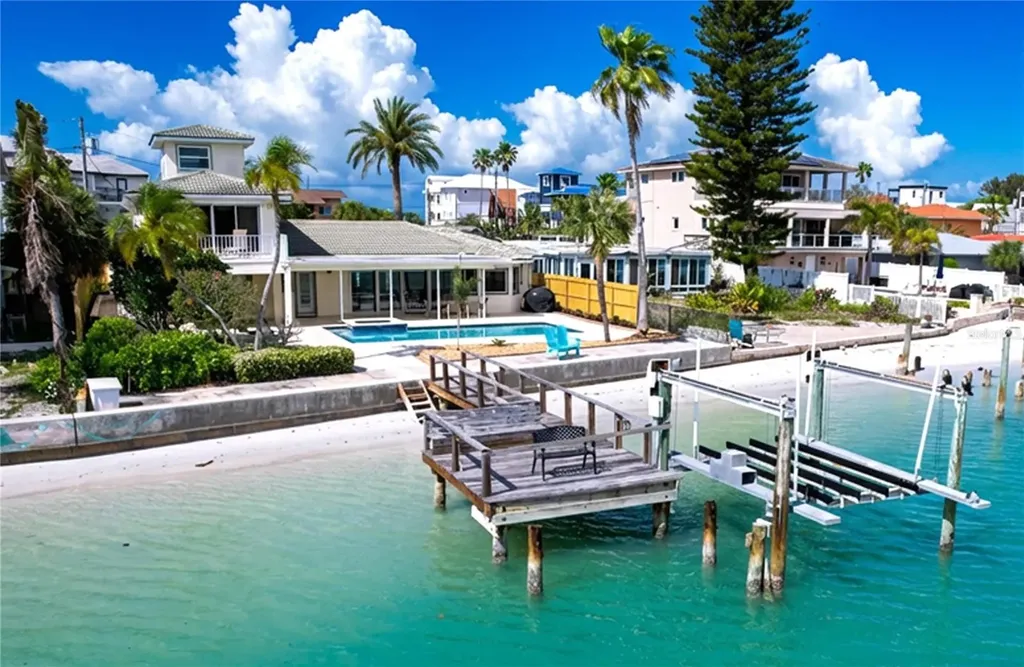 7711 Bayshore Drive Treasure Island FL 33706