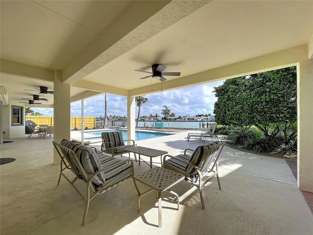 7711 Bayshore Drive Treasure Island FL 33706