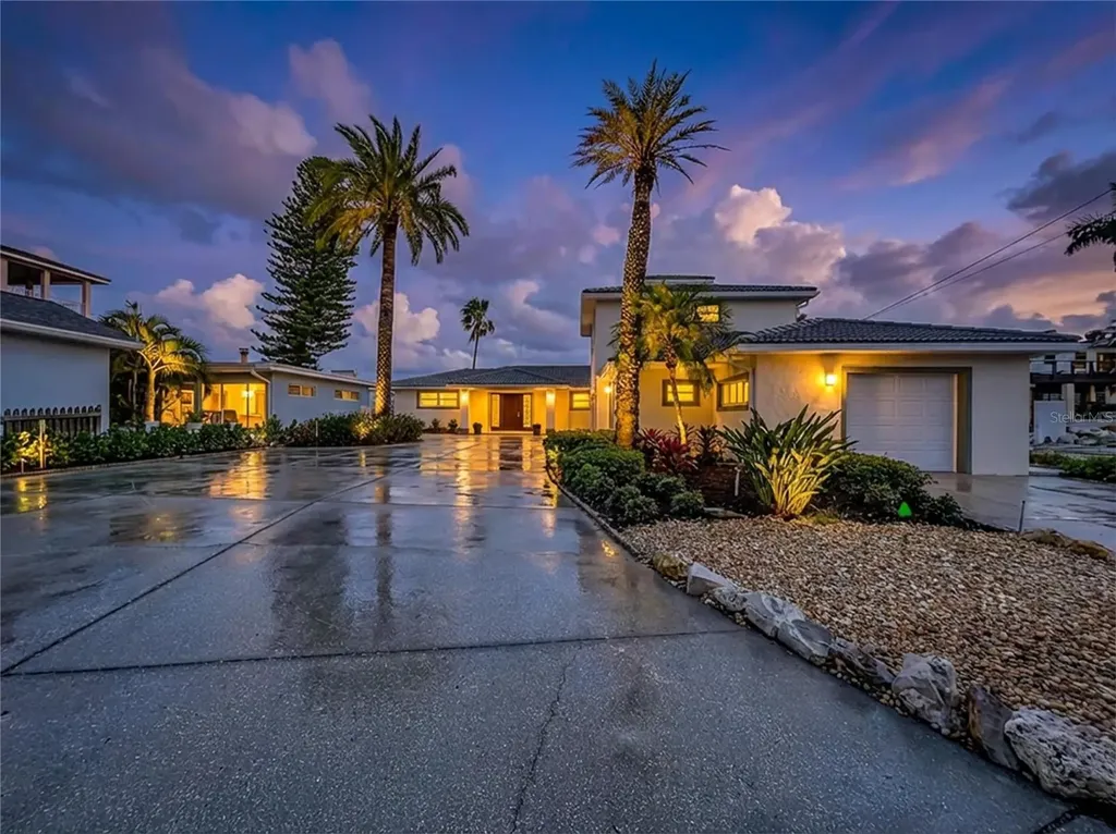 7711 Bayshore Drive Treasure Island FL 33706