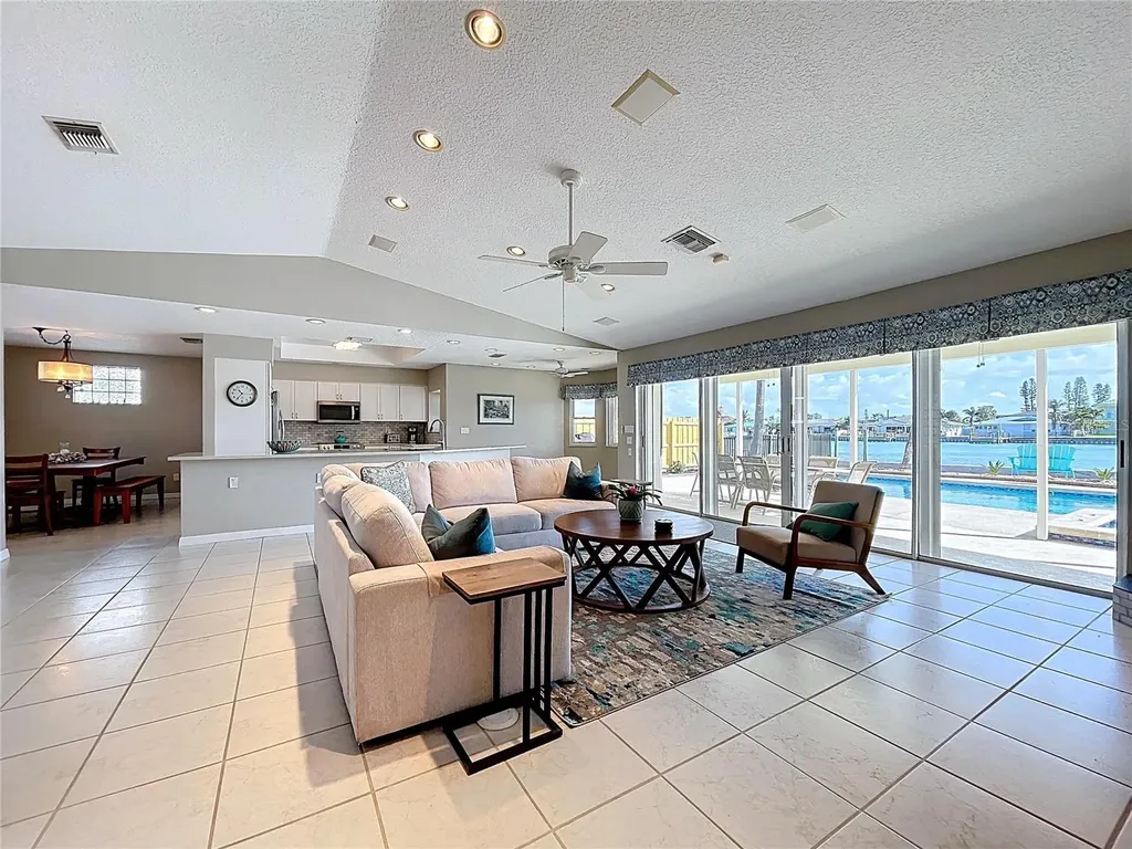 7711 Bayshore Drive Treasure Island FL 33706