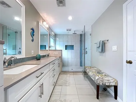 7711 Bayshore Drive Treasure Island FL 33706
