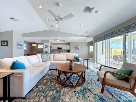 7711 Bayshore Drive Treasure Island FL 33706