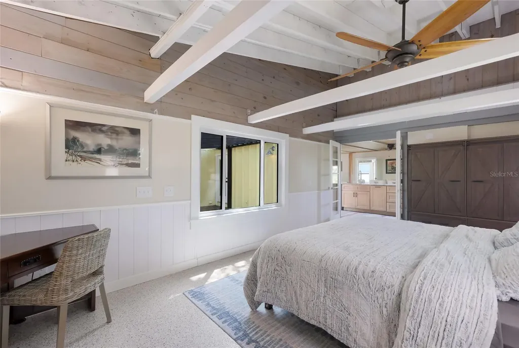 7030 Poinsettia Avenue Longboat Key FL 34228