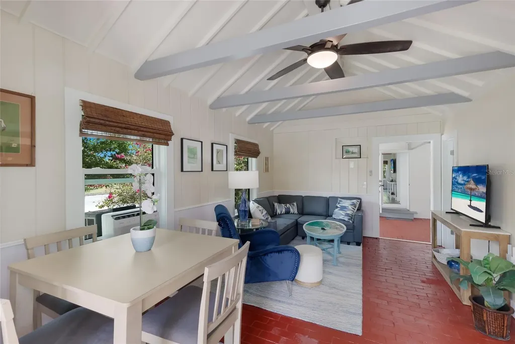 7030 Poinsettia Avenue Longboat Key FL 34228