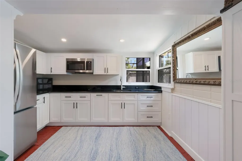 7030 Poinsettia Avenue Longboat Key FL 34228