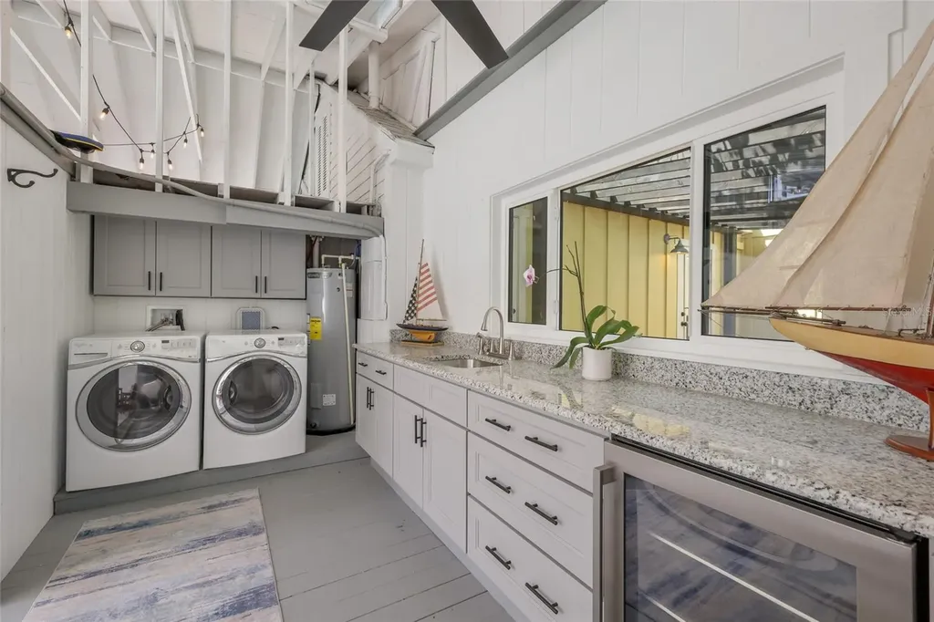 7030 Poinsettia Avenue Longboat Key FL 34228