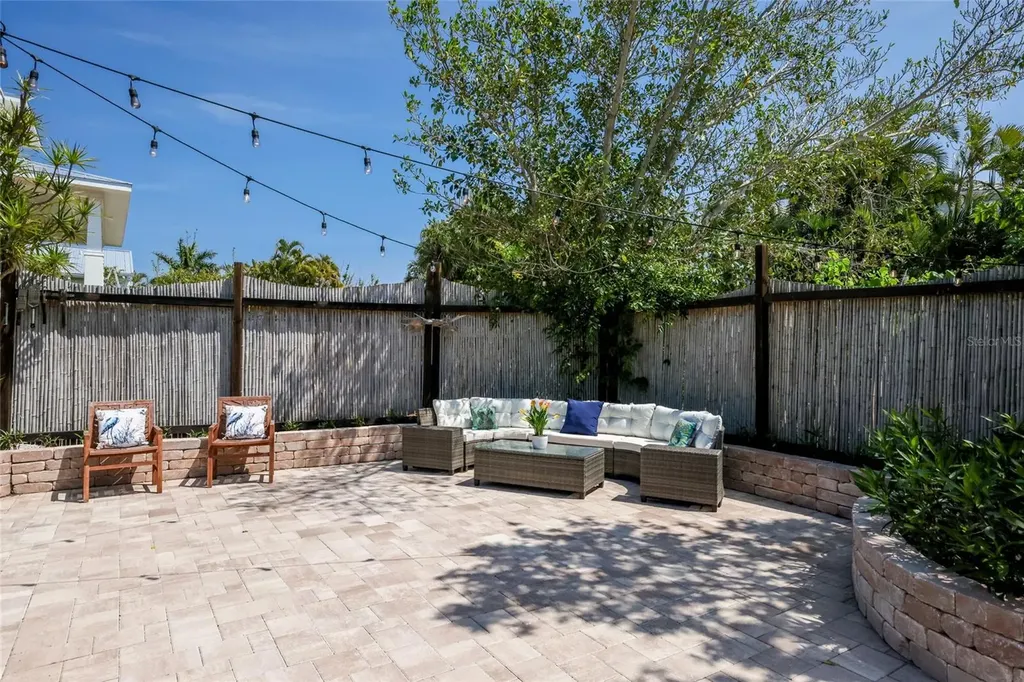 7030 Poinsettia Avenue Longboat Key FL 34228