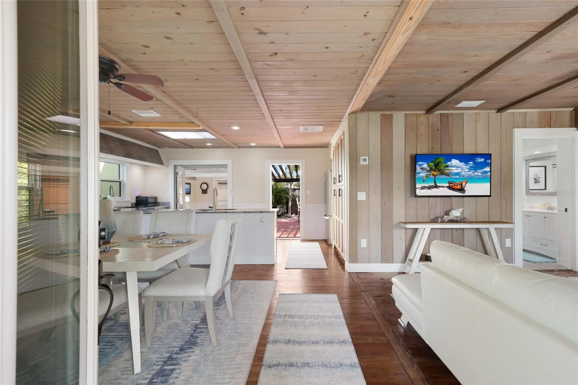 7030 Poinsettia Avenue Longboat Key FL 34228