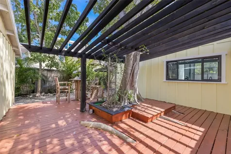 7030 Poinsettia Avenue Longboat Key FL 34228