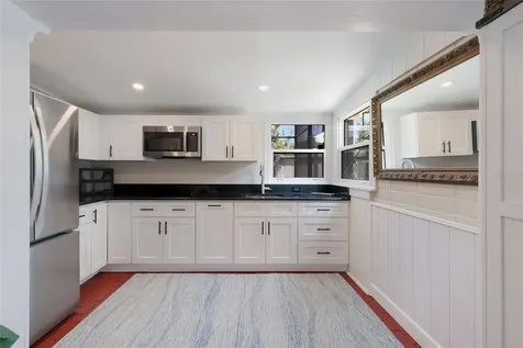 7030 Poinsettia Avenue Longboat Key FL 34228