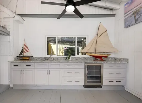 7030 Poinsettia Avenue Longboat Key FL 34228