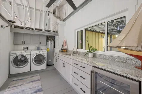 7030 Poinsettia Avenue Longboat Key FL 34228