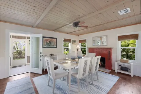 7030 Poinsettia Avenue Longboat Key FL 34228