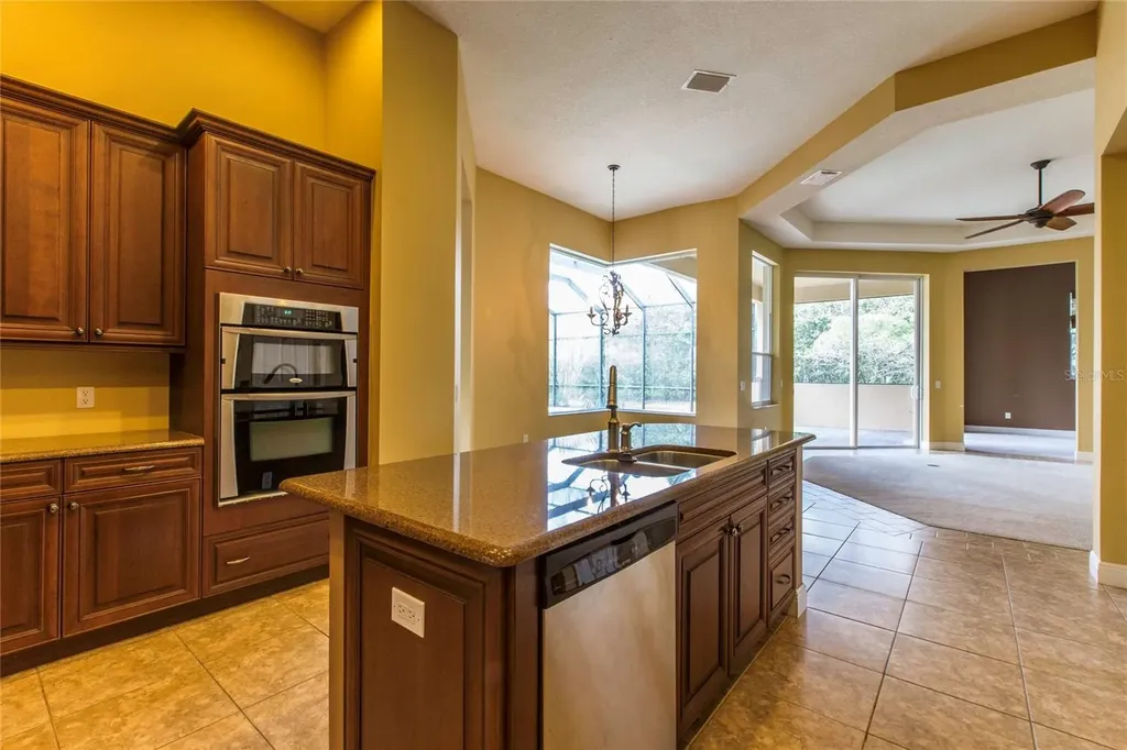 20003 Ryman Place Tampa FL 33647