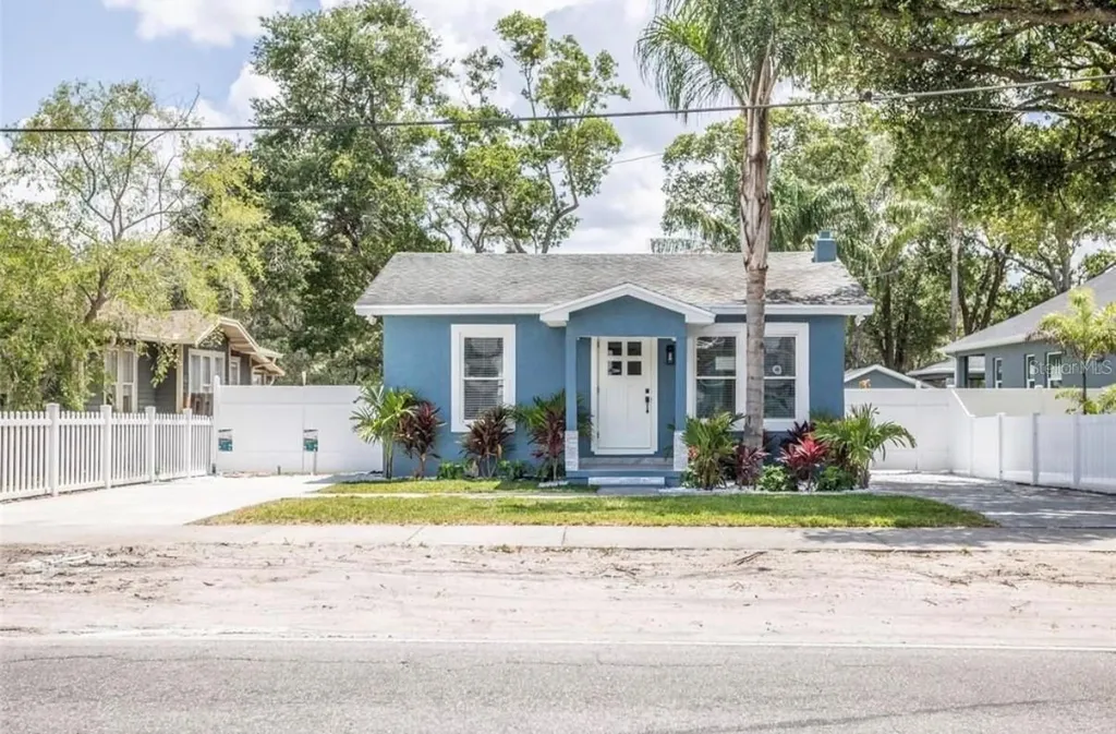 8907 N Boulevard Tampa FL 33604