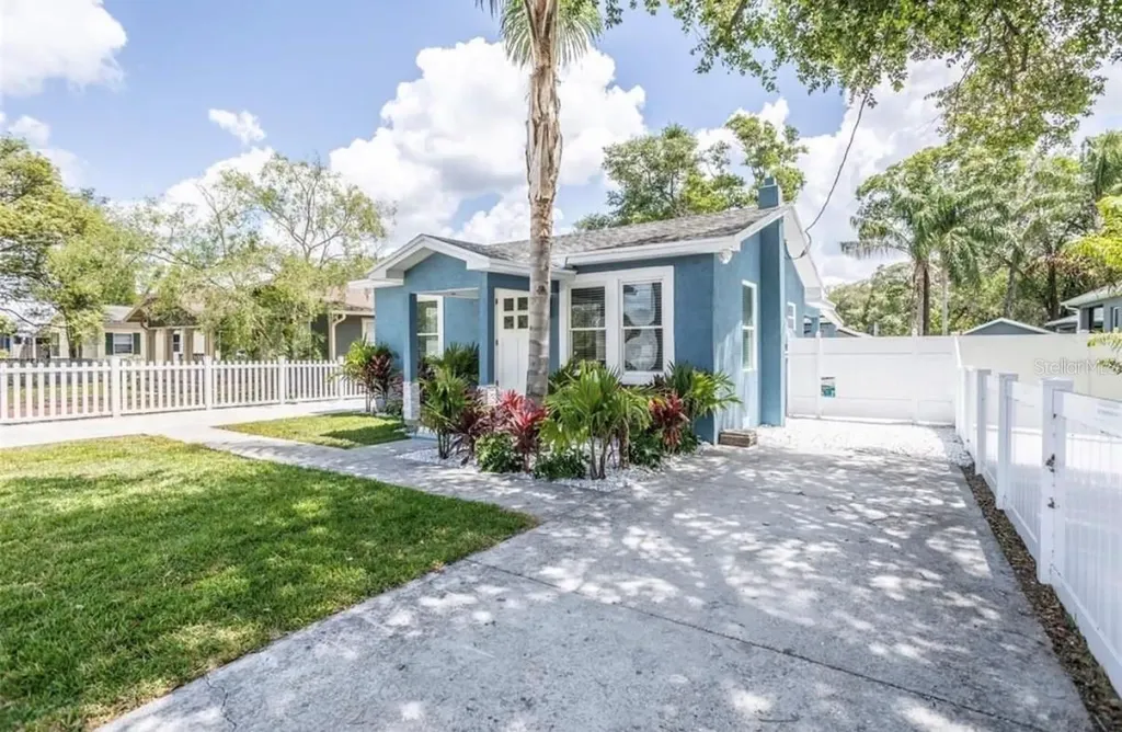 8907 N Boulevard Tampa FL 33604