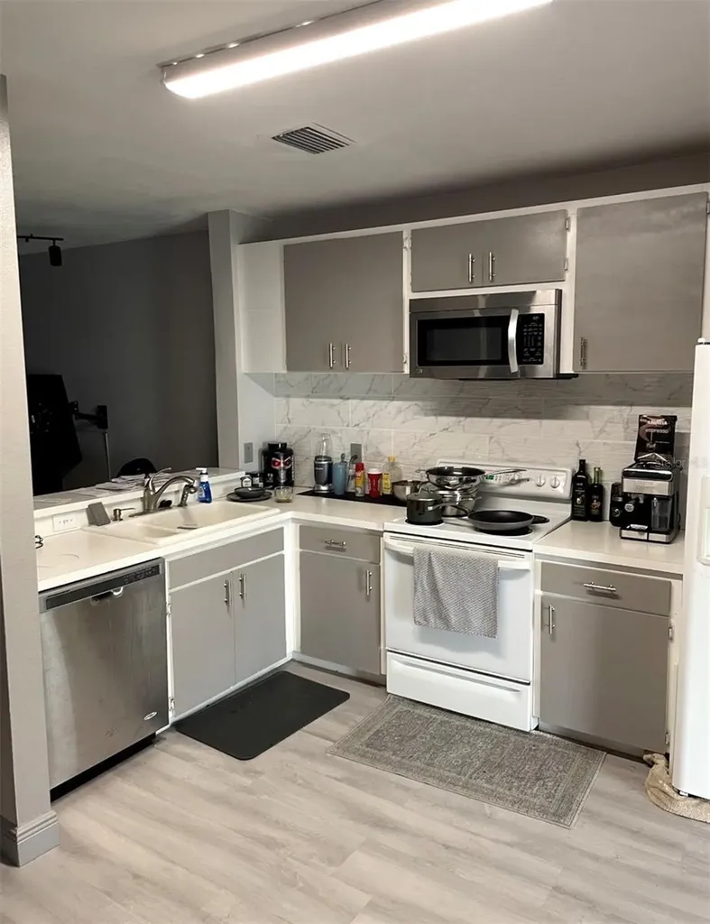 6210 Bayside Key Drive Tampa FL 33615