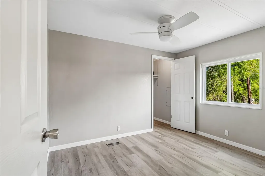 823 Elkan Drive Tarpon Springs FL 34689