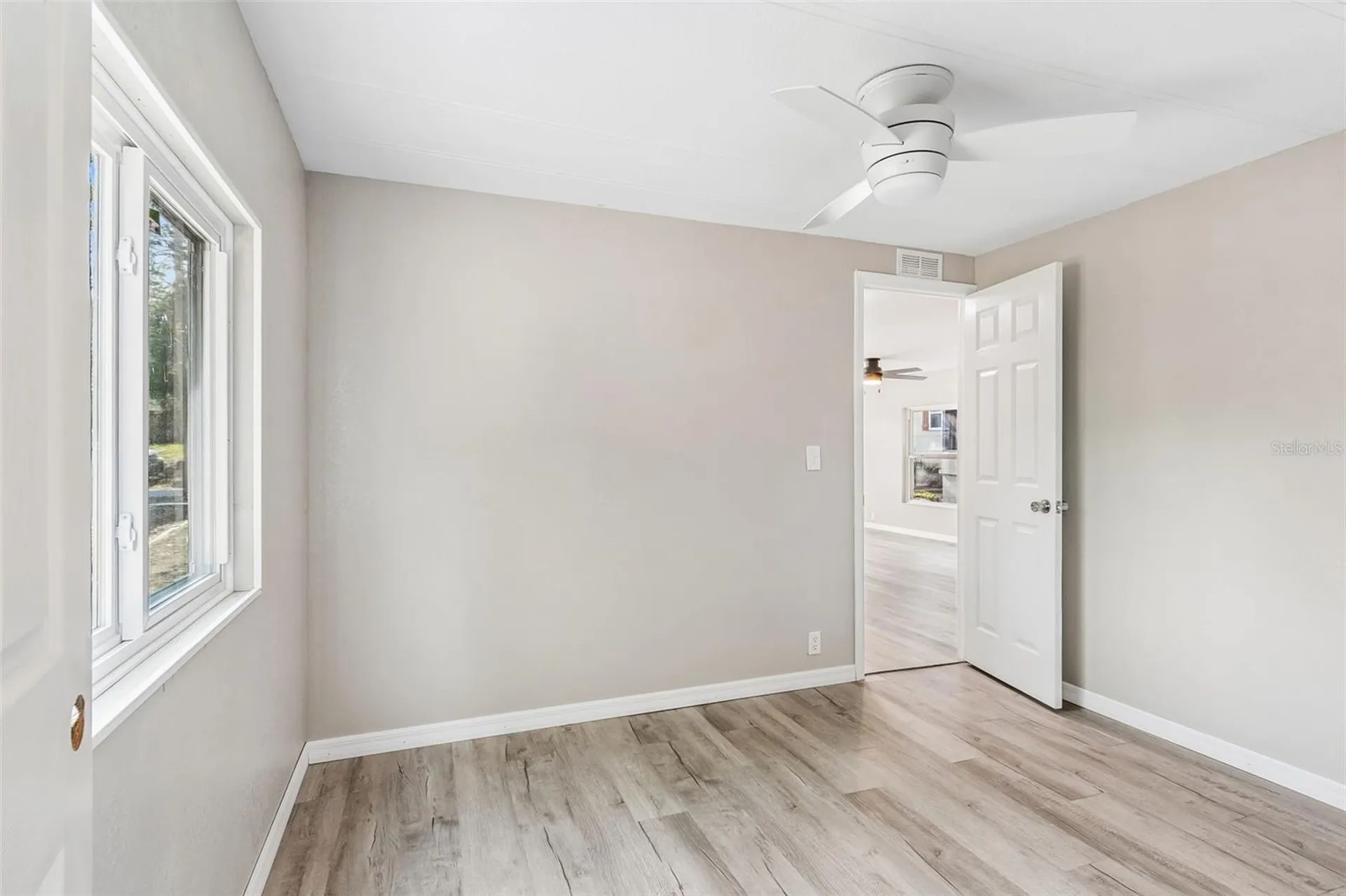 823 Elkan Drive Tarpon Springs FL 34689