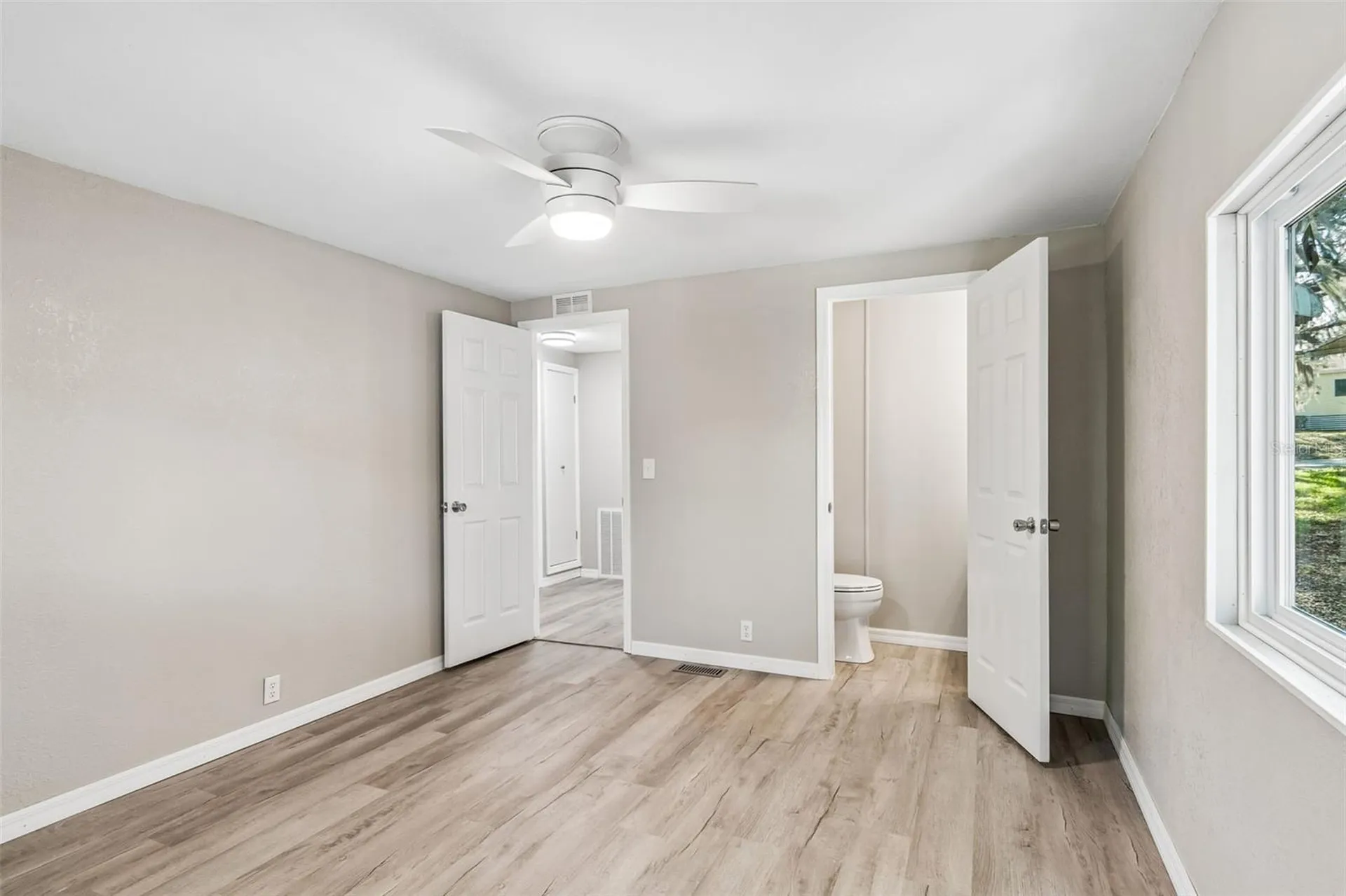 823 Elkan Drive Tarpon Springs FL 34689