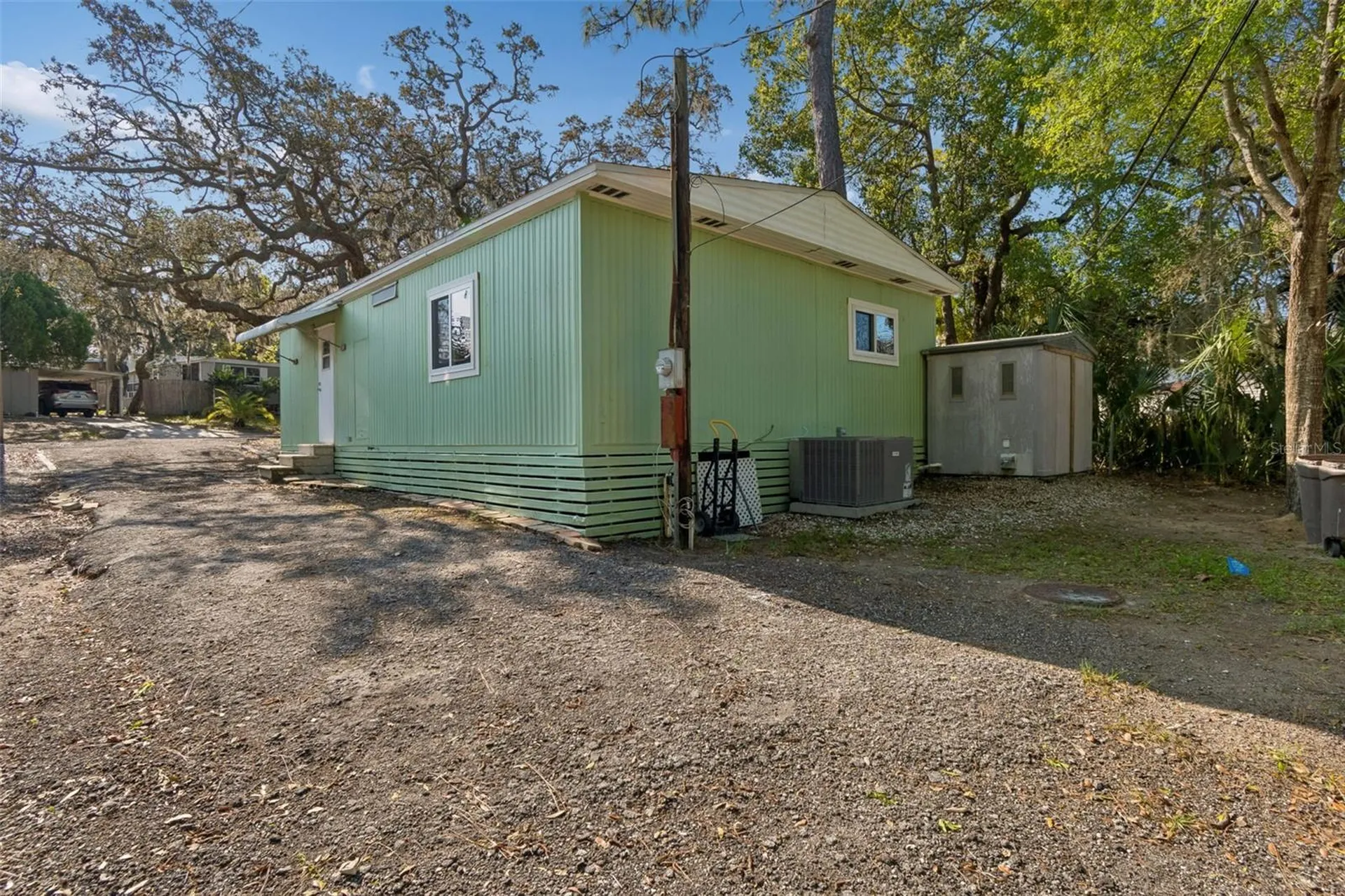 823 Elkan Drive Tarpon Springs FL 34689