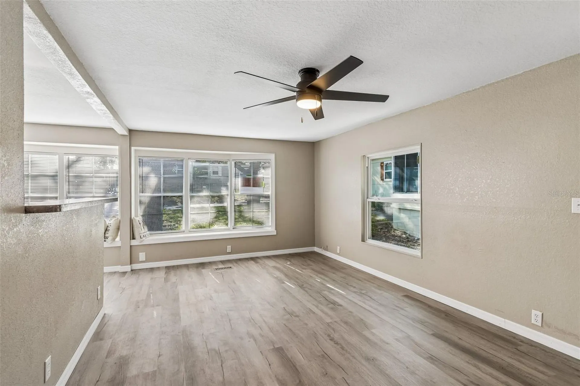 823 Elkan Drive Tarpon Springs FL 34689