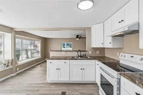 823 Elkan Drive Tarpon Springs FL 34689
