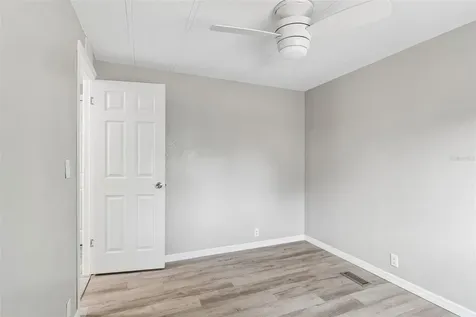 823 Elkan Drive Tarpon Springs FL 34689