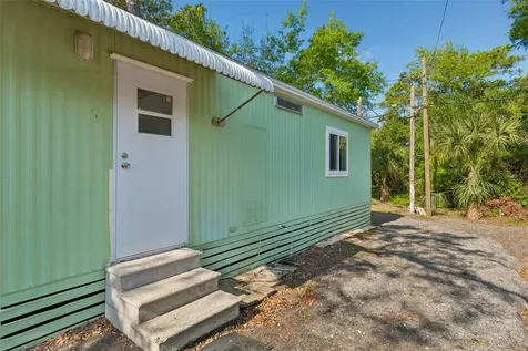 823 Elkan Drive Tarpon Springs FL 34689