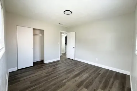 4263 7th Avenue N St Petersburg FL 33713