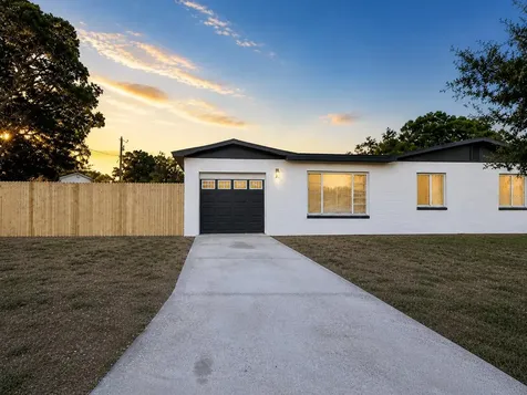 4263 7th Avenue N St Petersburg FL 33713