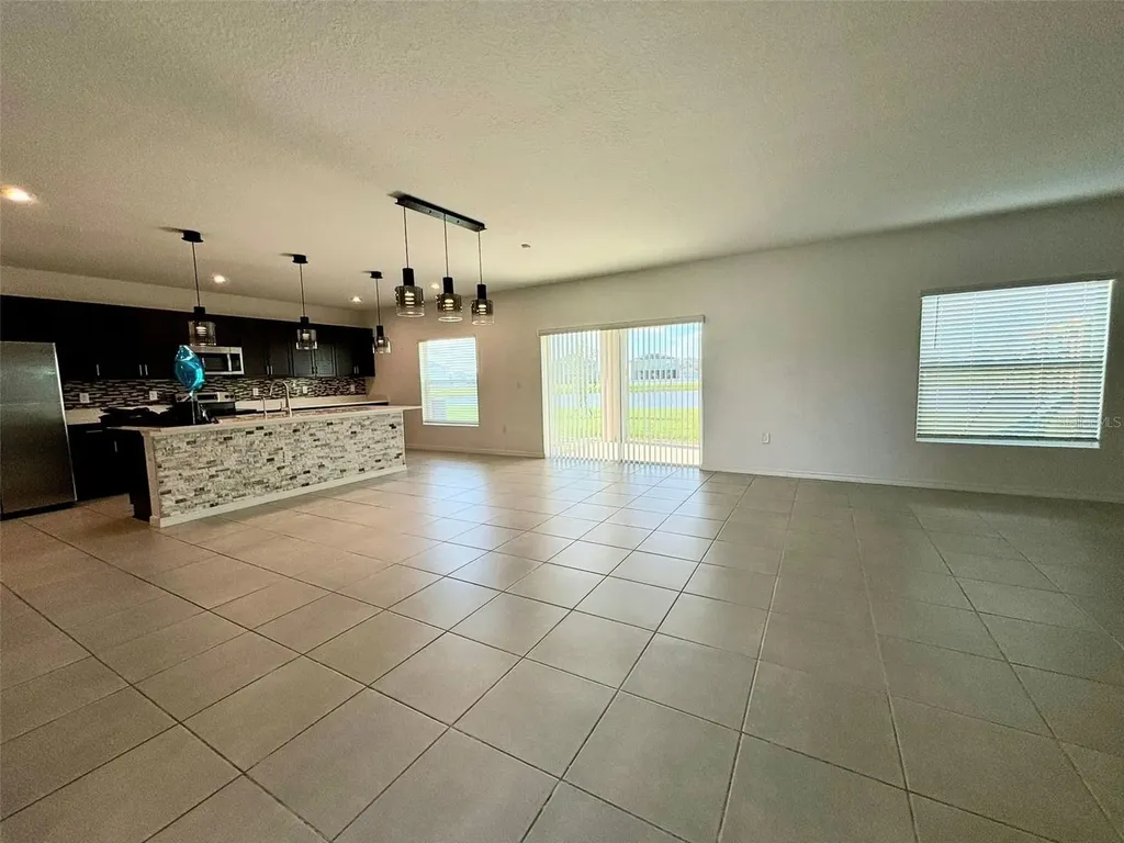 397 Citrine Loop Kissimmee FL 34758