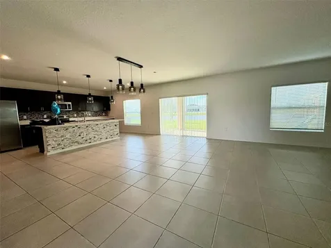 397 Citrine Loop Kissimmee FL 34758