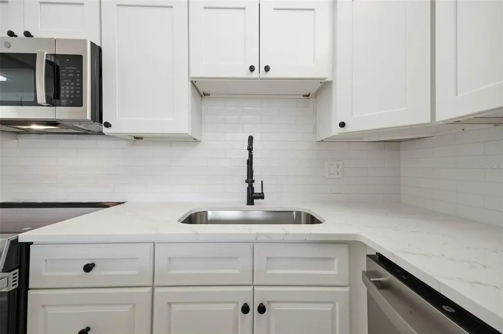 7465 Bay Island Drive S South Pasadena FL 33707