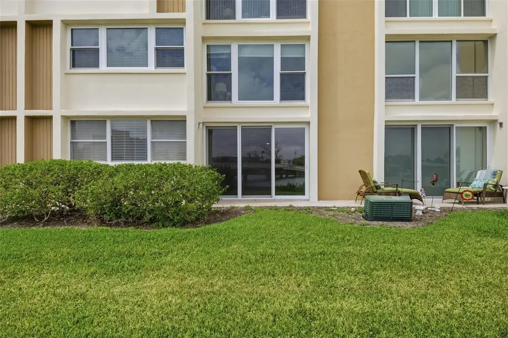 7465 Bay Island Drive S South Pasadena FL 33707