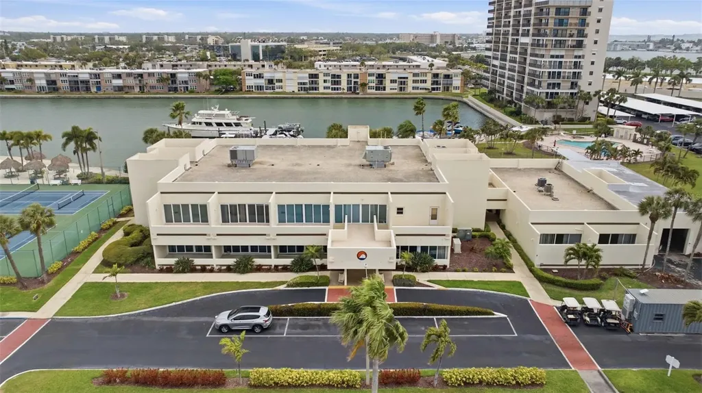 7465 Bay Island Drive S South Pasadena FL 33707