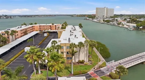 7465 Bay Island Drive S South Pasadena FL 33707
