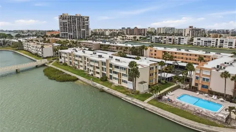 7465 Bay Island Drive S South Pasadena FL 33707