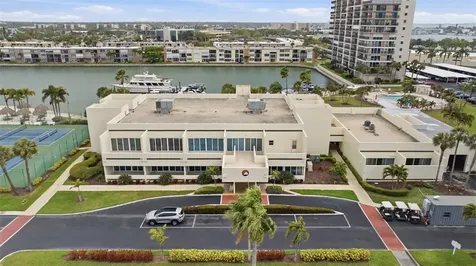 7465 Bay Island Drive S South Pasadena FL 33707